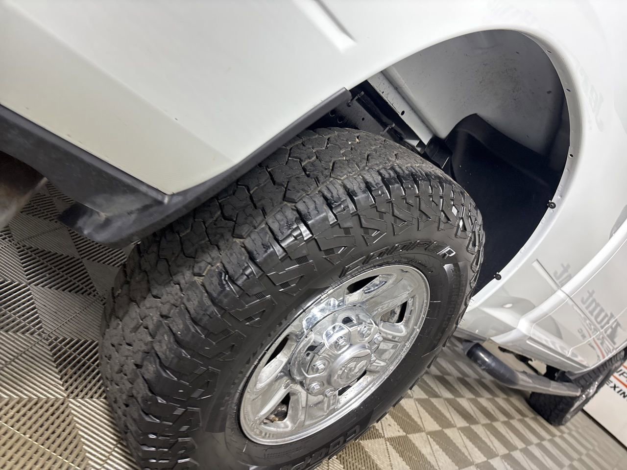 Used 2024 RAM 2500 Tradesman w/ Chrome Appearance Group image 29