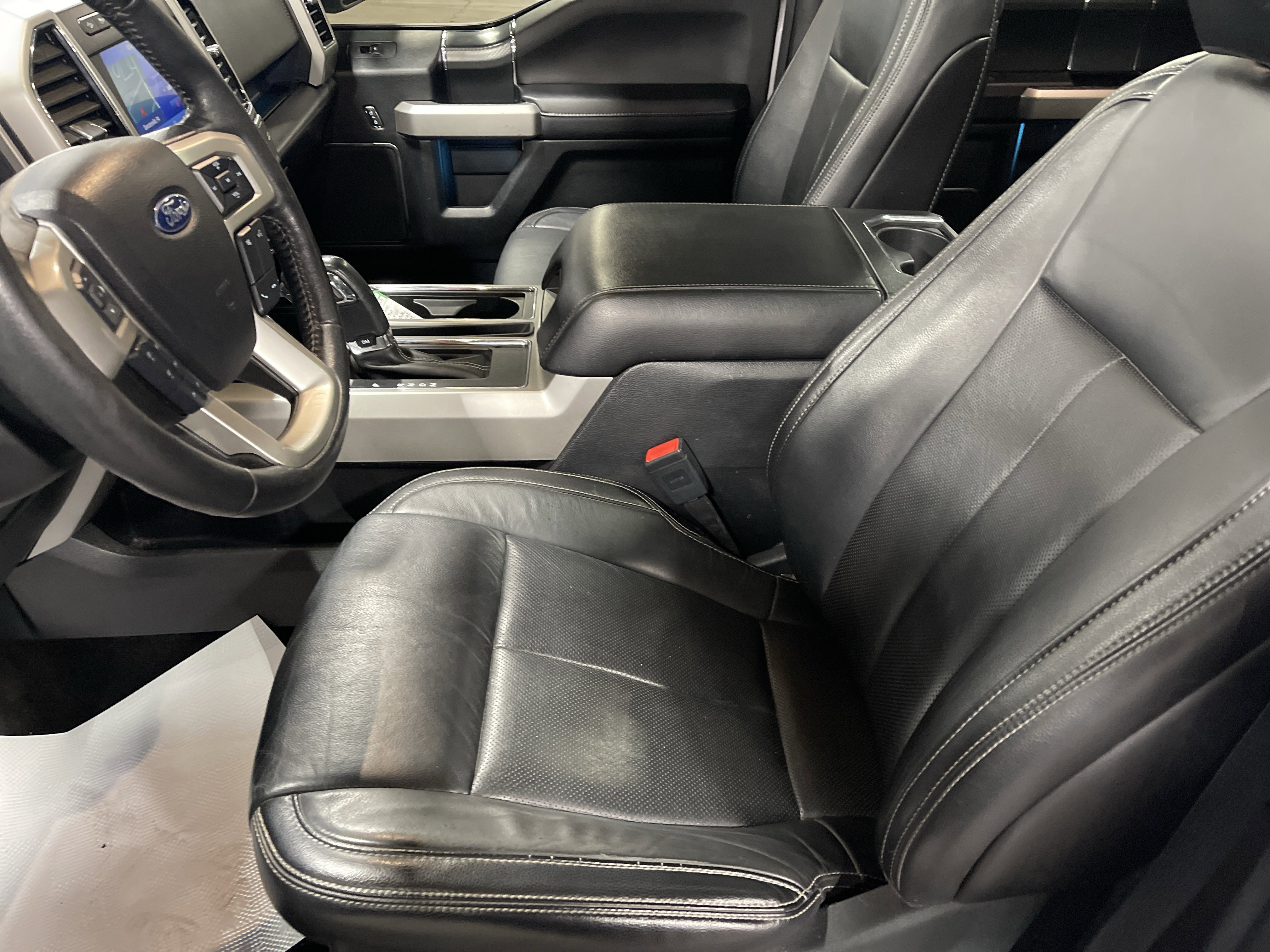 Used 2020 Ford F150 Lariat w/ Equipment Group 502A Luxury image 13