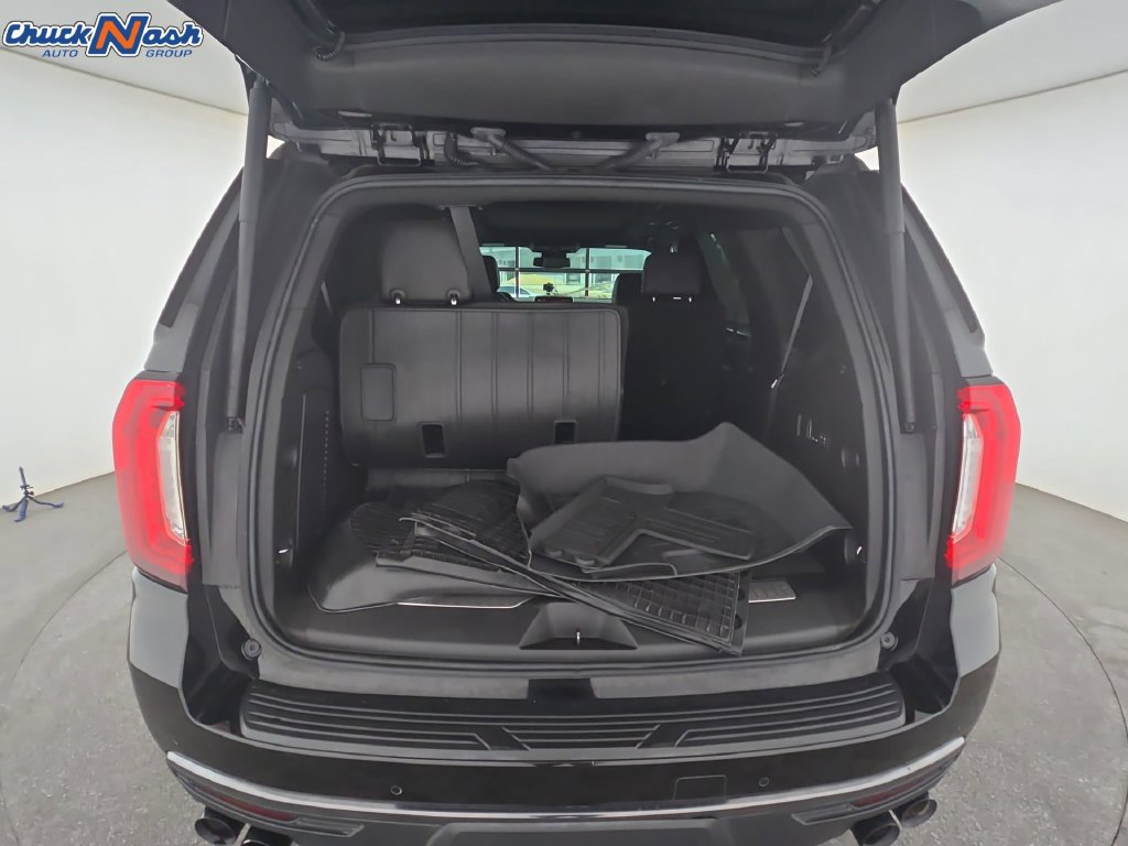 Used 2023 GMC Yukon AT4 w/ LPO, Floor Liner Package AWD/4WD image 32