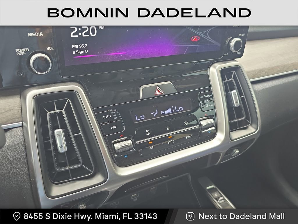 Used 2022 Kia Sorento S image 26