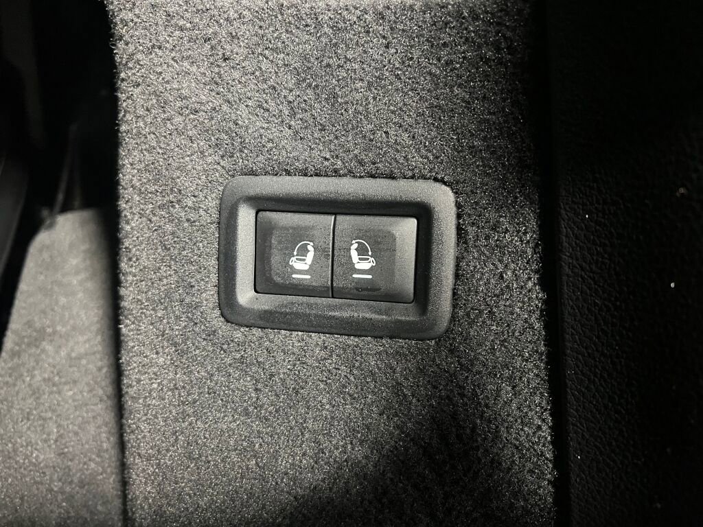 Used 2021 Jeep Grand Cherokee L Summit w/ Advanced Protech Group IV image 20