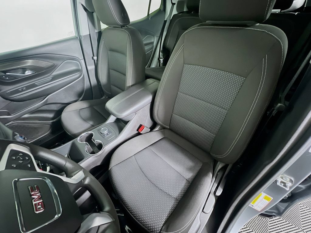 Used 2024 GMC Terrain SLE FWD image 19
