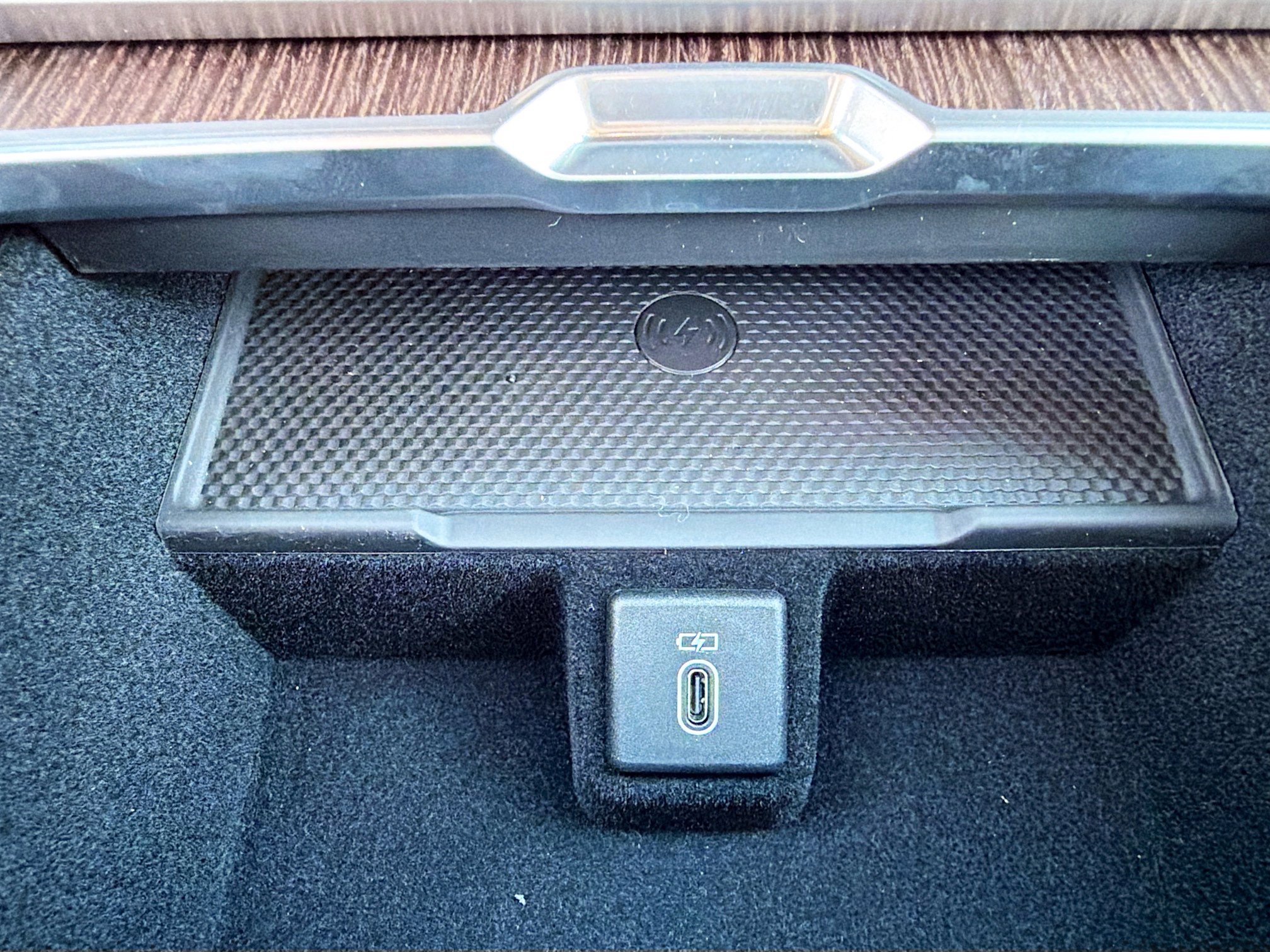 New 2026 Land Rover Range Rover SE image 31