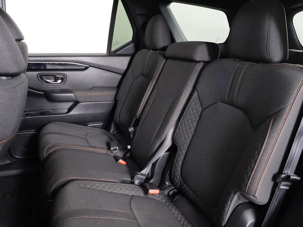 Certified 2024 Honda Pilot Sport image 31