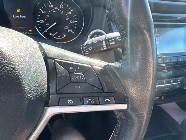 Used 2017 Nissan Rogue SV AWD/4WD image 22