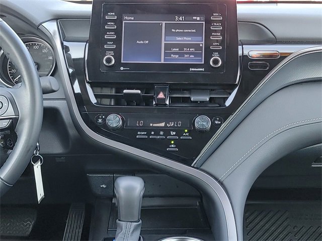 Used 2024 Toyota Camry SE image 22