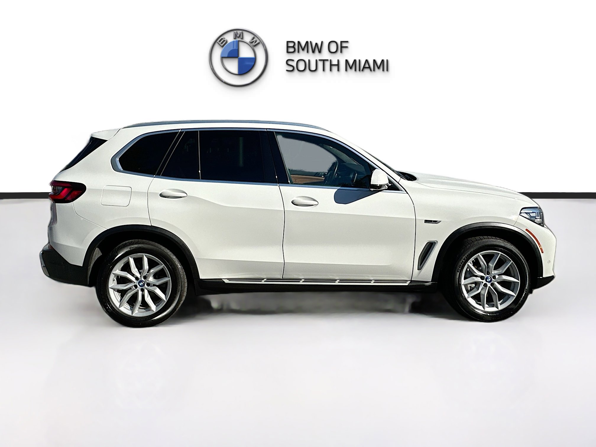 Certified 2023 BMW X5 xDrive45e w/ Parking Assistance Package image 8
