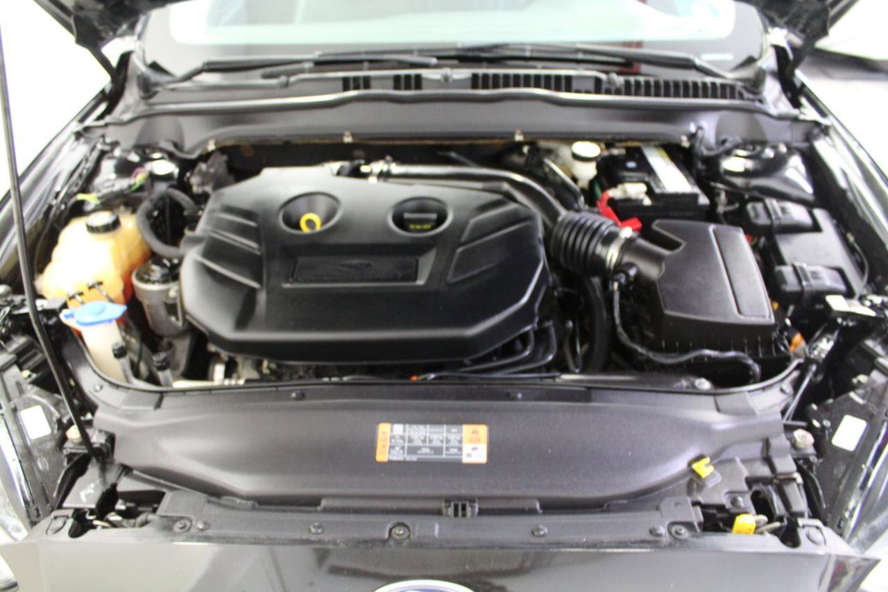 Used 2014 Ford Fusion Titanium FWD image 31