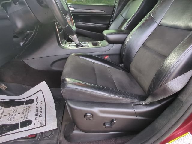 Used 2019 Jeep Grand Cherokee Altitude AWD/4WD image 10