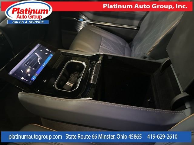 Used 2023 Jeep Grand Wagoneer L Series III w/ Rear Seat Video Group 1 image 30