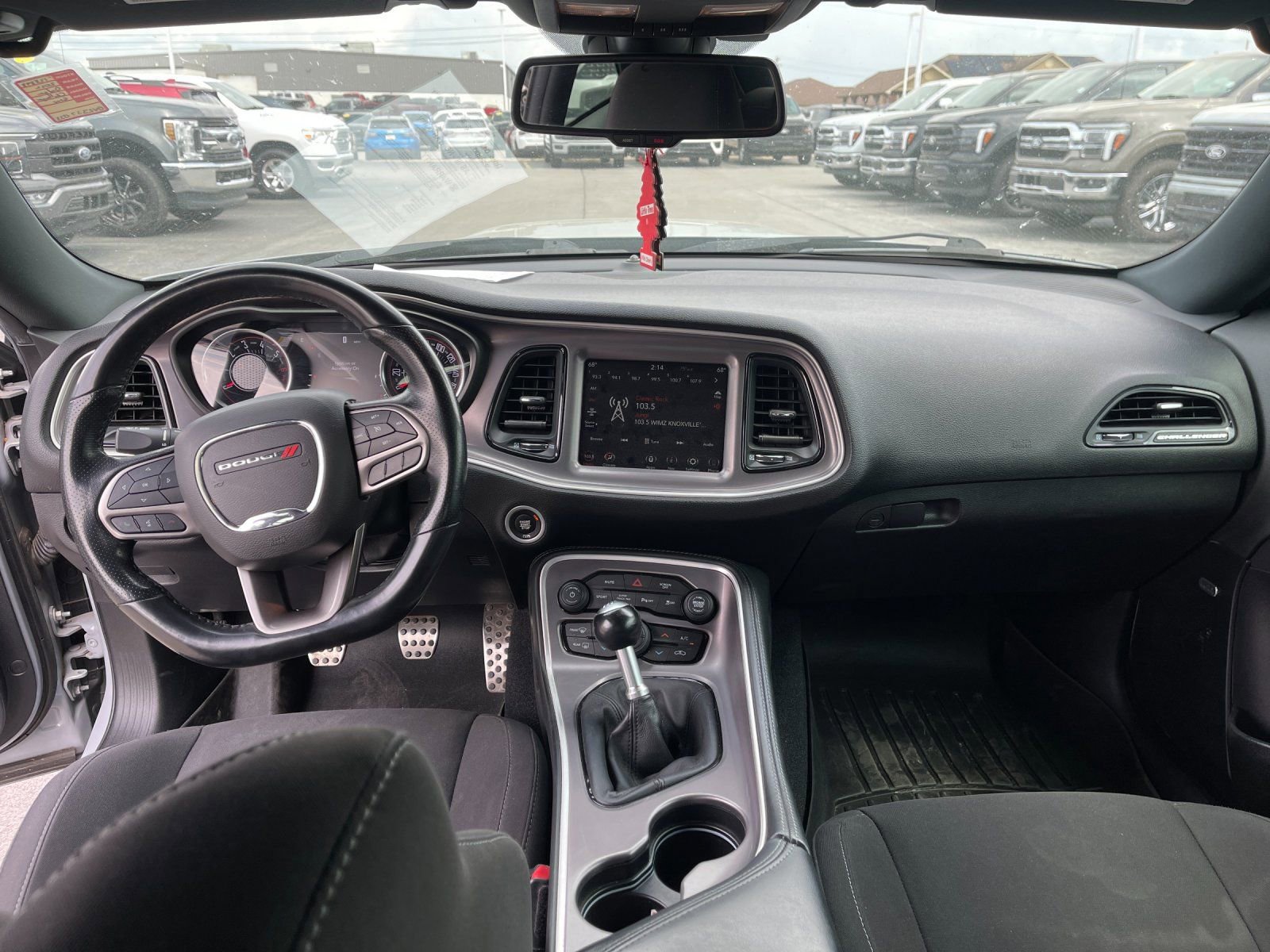 Used 2022 Dodge Challenger R/T w/ Performance Handling Group RWD image 15