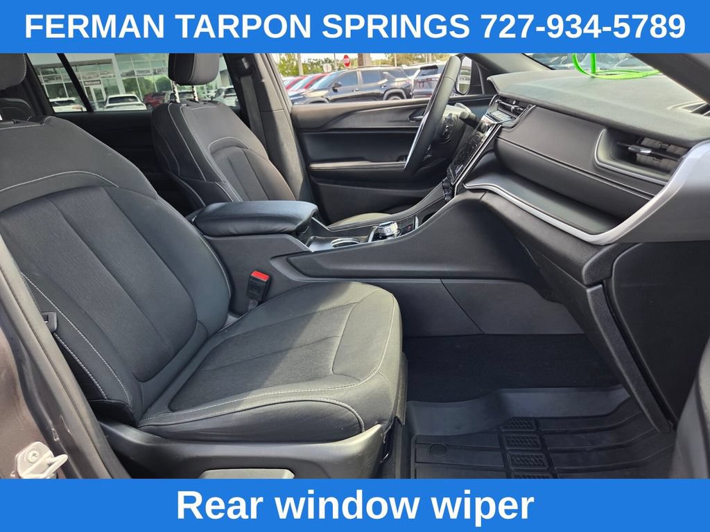Used 2024 Jeep Grand Cherokee L Laredo RWD image 22