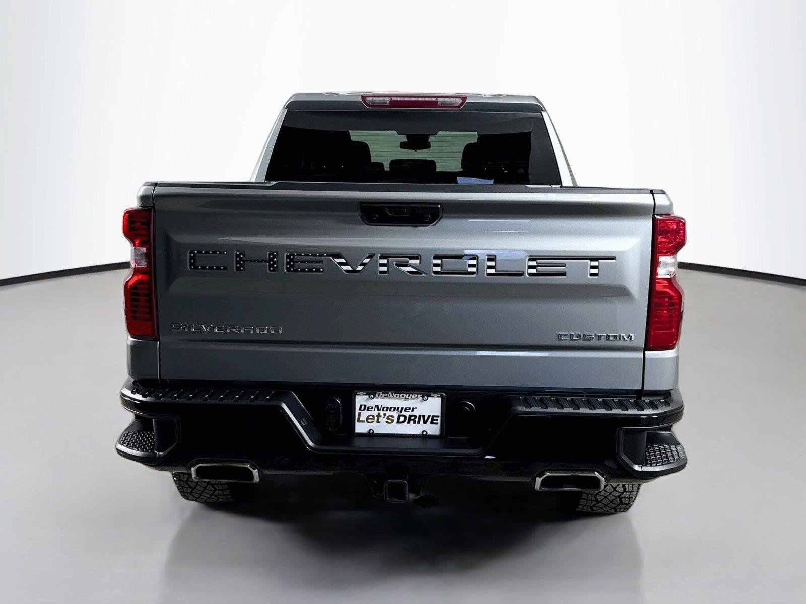 Used 2024 Chevrolet Silverado 1500 Custom Trail Boss AWD/4WD image 11