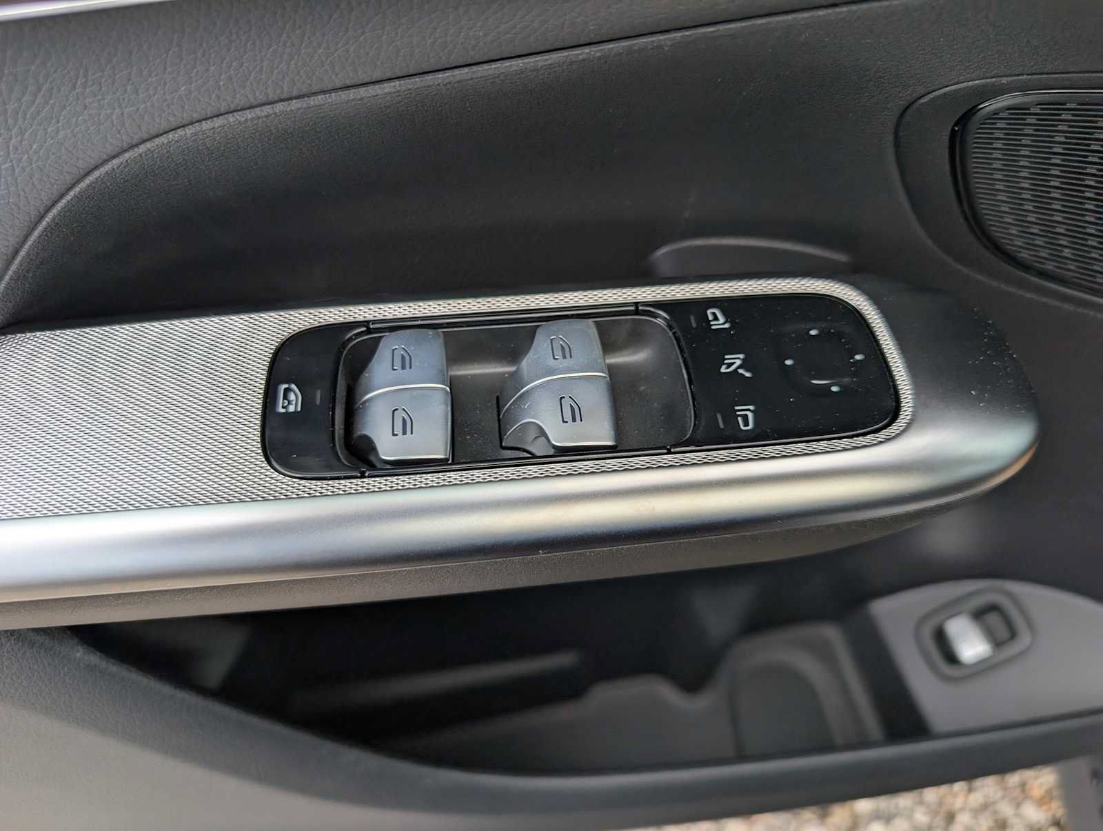 New 2026 Mercedes-Benz GLC 300 4MATIC image 29