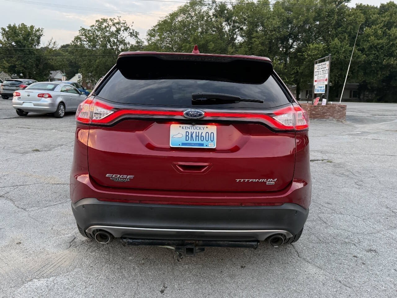 Used 2016 Ford Edge Titanium w/ Technology Package AWD/4WD image 7
