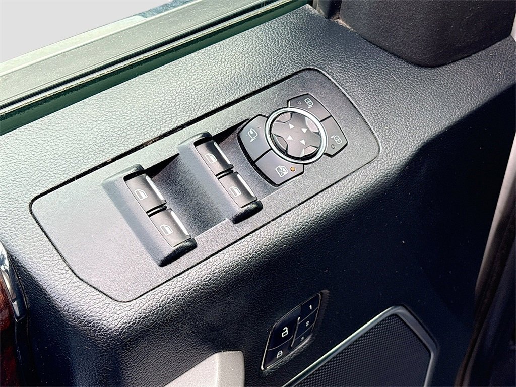 Used 2015 Ford F150 Platinum w/ Equipment Group 701A Luxury image 18