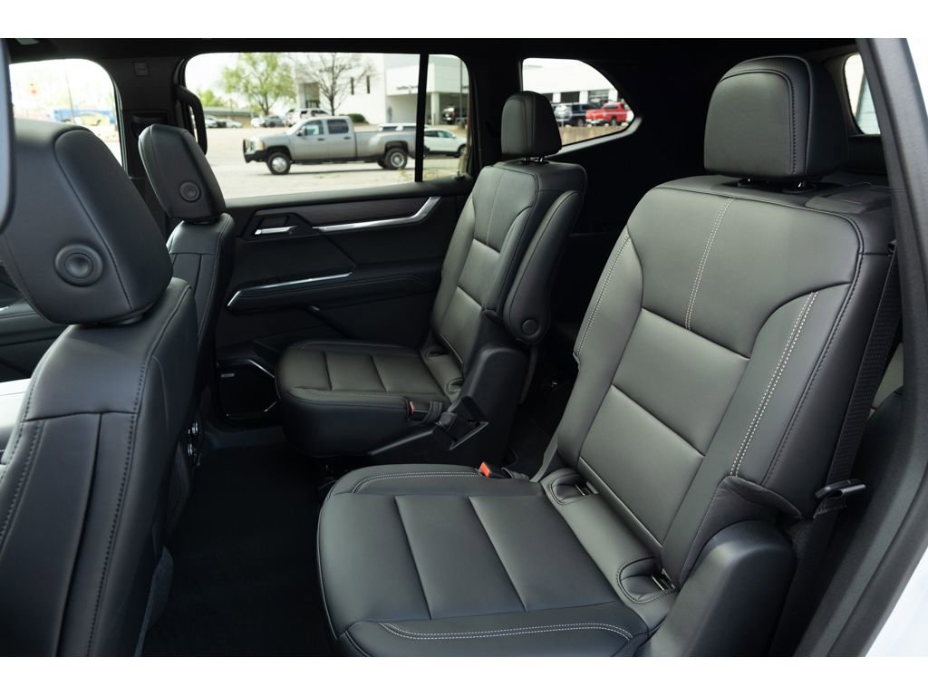 New 2026 GMC Acadia Elevation w/ Elevation Premium Package FWD image 12