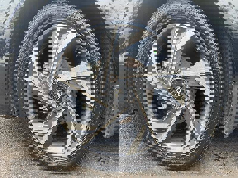 Used 2025 Hyundai Elantra Sport image 25