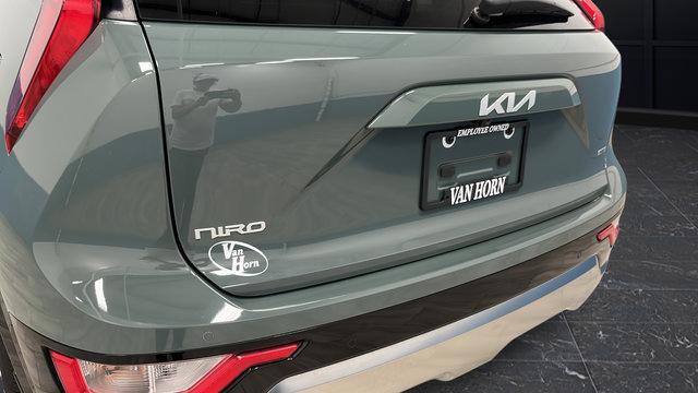 Used 2024 Kia Niro EX Touring FWD image 37