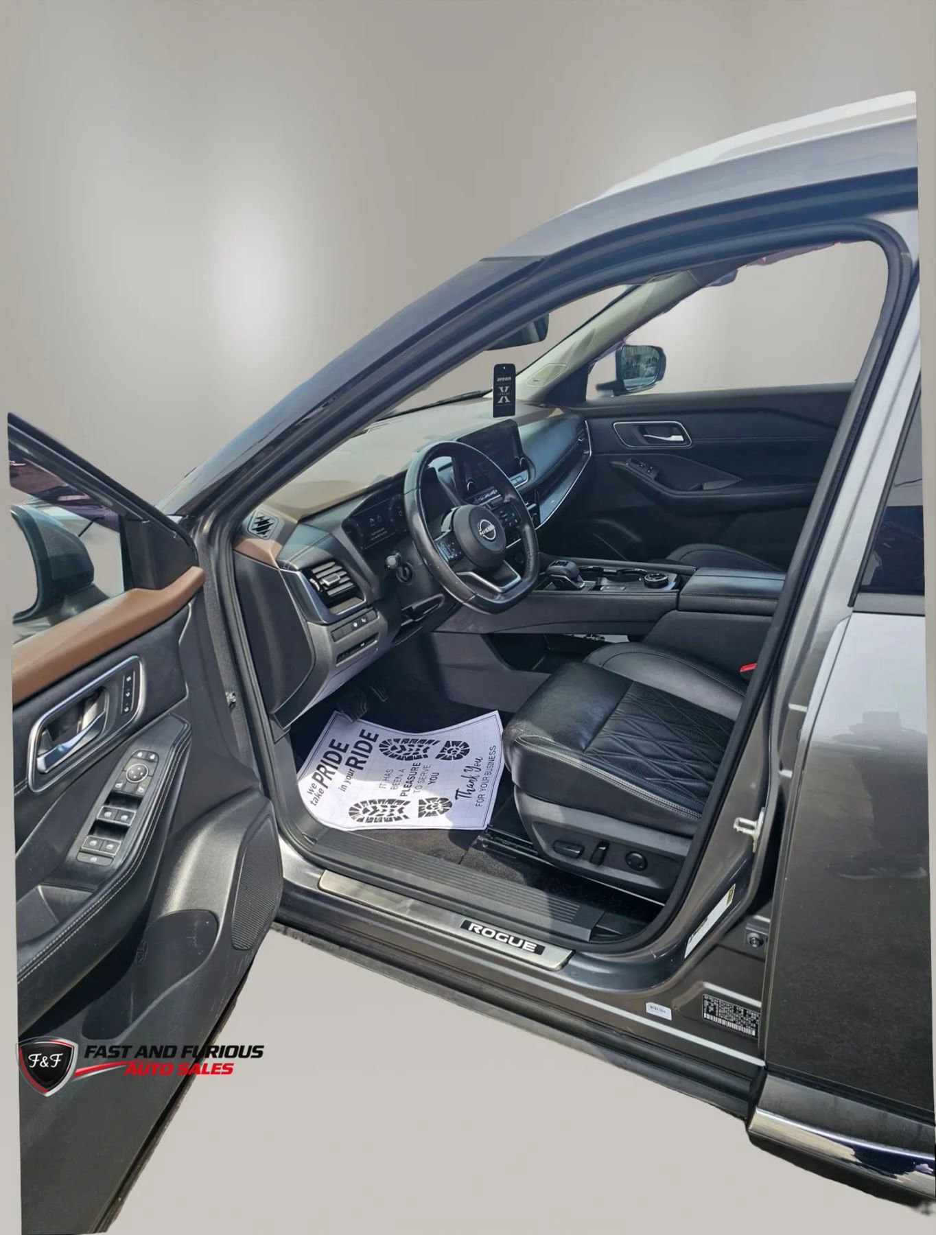 Used 2023 Nissan Rogue Platinum w/ Platinum Premium Package AWD/4WD image 6