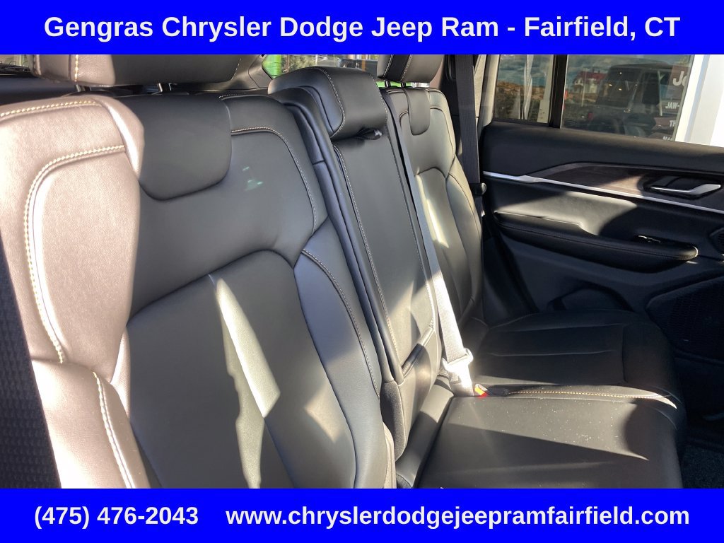 Certified 2026 Jeep Grand Cherokee Limited AWD/4WD image 26