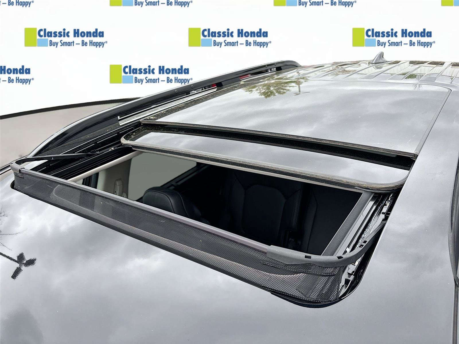 Certified 2025 Honda Pilot Touring image 27