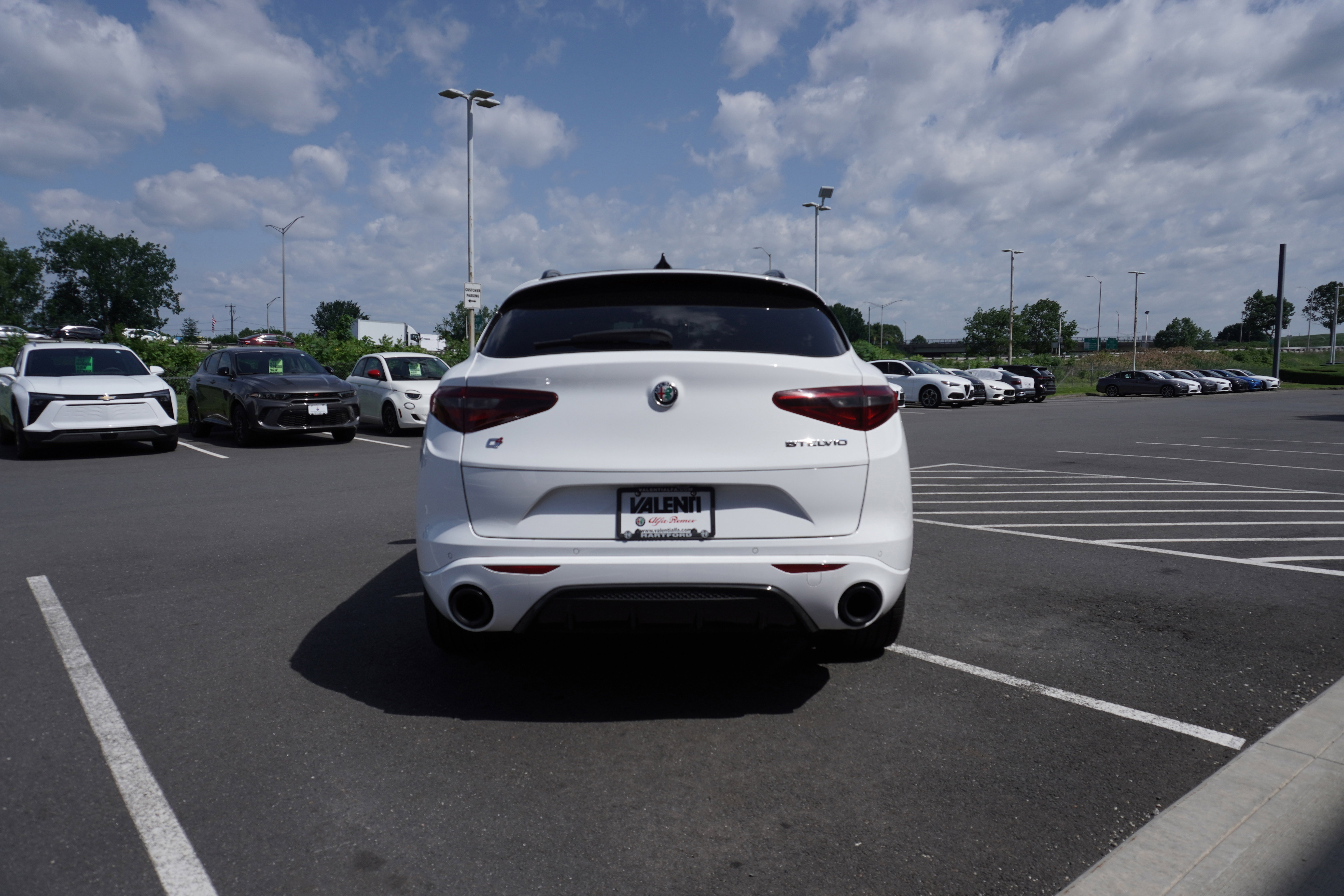 Used 2023 Alfa Romeo Stelvio Veloce image 8