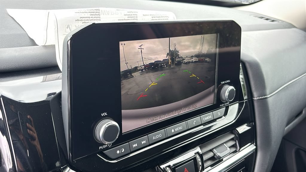 Used 2025 Nissan Pathfinder SV AWD/4WD image 20