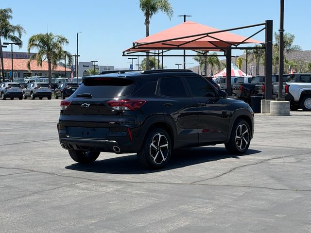 Used 2023 Chevrolet TrailBlazer RS w/ Sun and Liftgate Package FWD image 5