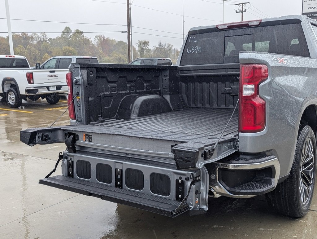 New 2026 Chevrolet Silverado 1500 LTZ w/ LTZ Convenience Package II AWD/4WD image 13