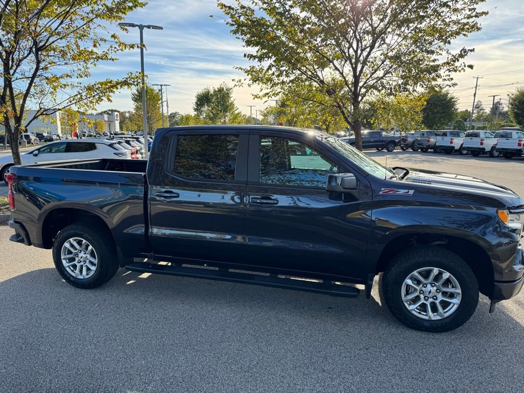 Used 2023 Chevrolet Silverado 1500 RST w/ Z71 Off-Road Package image 4