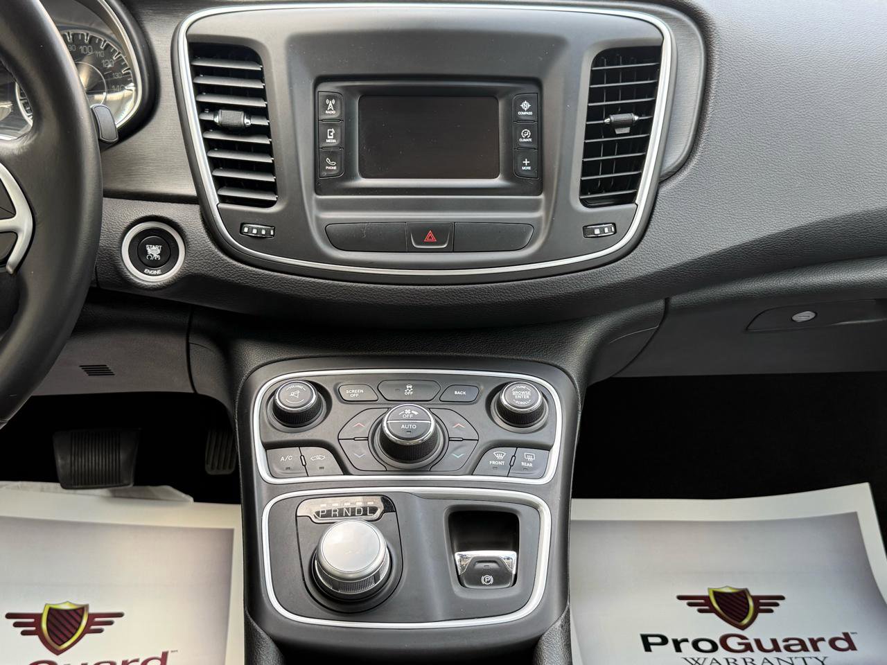 Used 2015 Chrysler 200 Limited w/ Convenience Group image 16