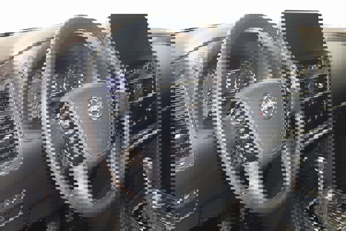 Used 2024 Nissan Armada Platinum w/ Captain's Chairs Package image 6