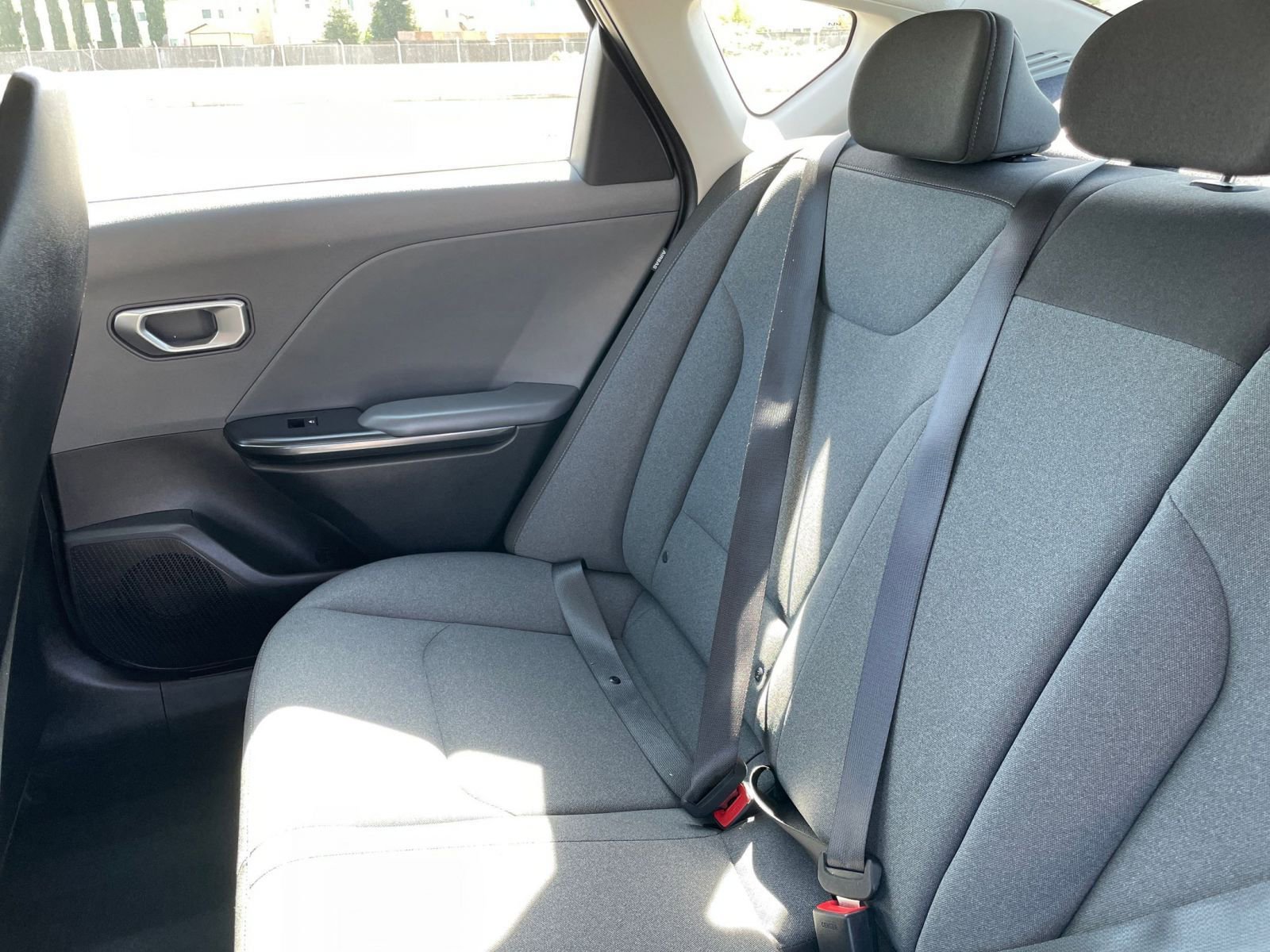 Used 2025 Kia K4 LXS image 39