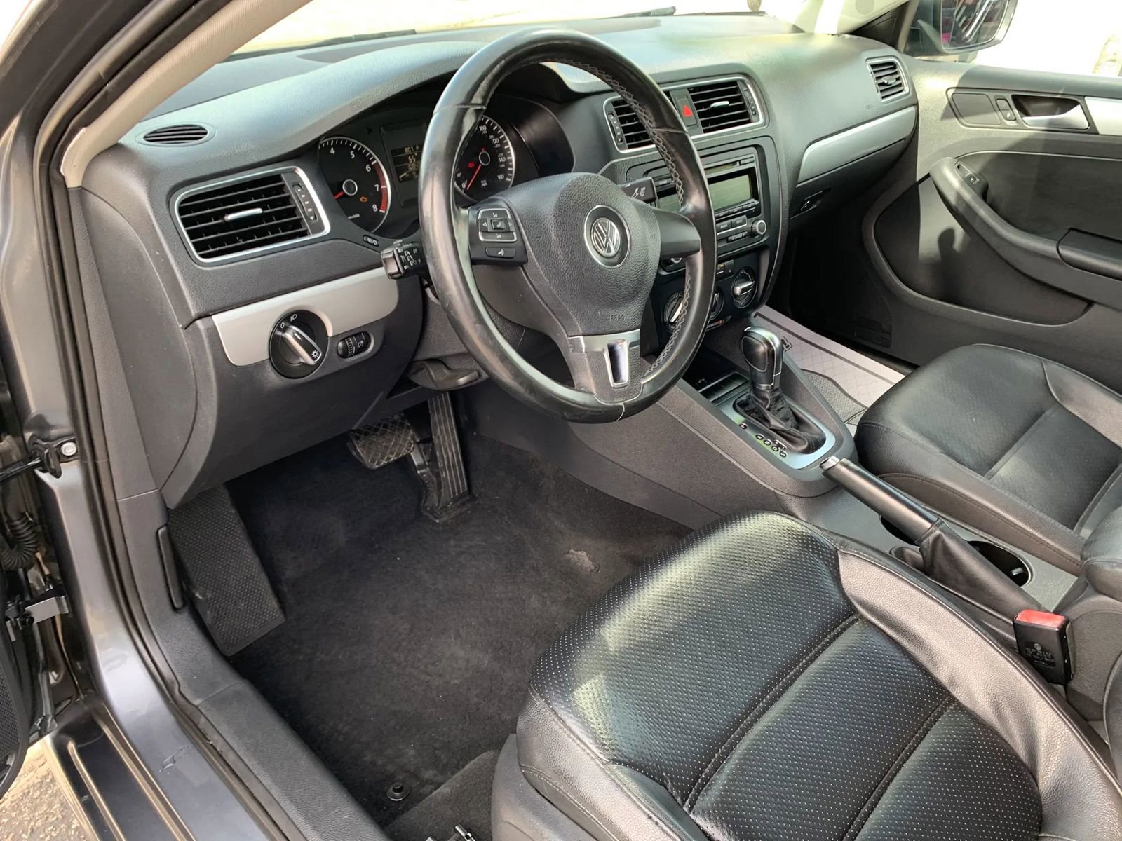 Used 2013 Volkswagen Jetta SE FWD image 8