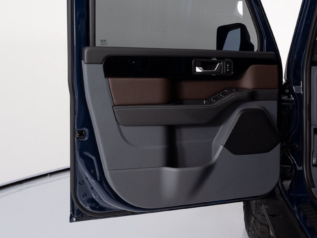 Used 2025 INEOS Grenadier Station Wagon AWD/4WD image 9