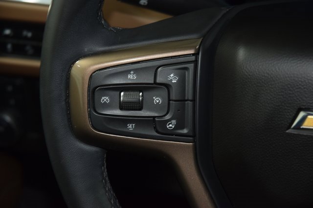 Used 2023 Chevrolet Suburban High Country w/ Premium Package image 38