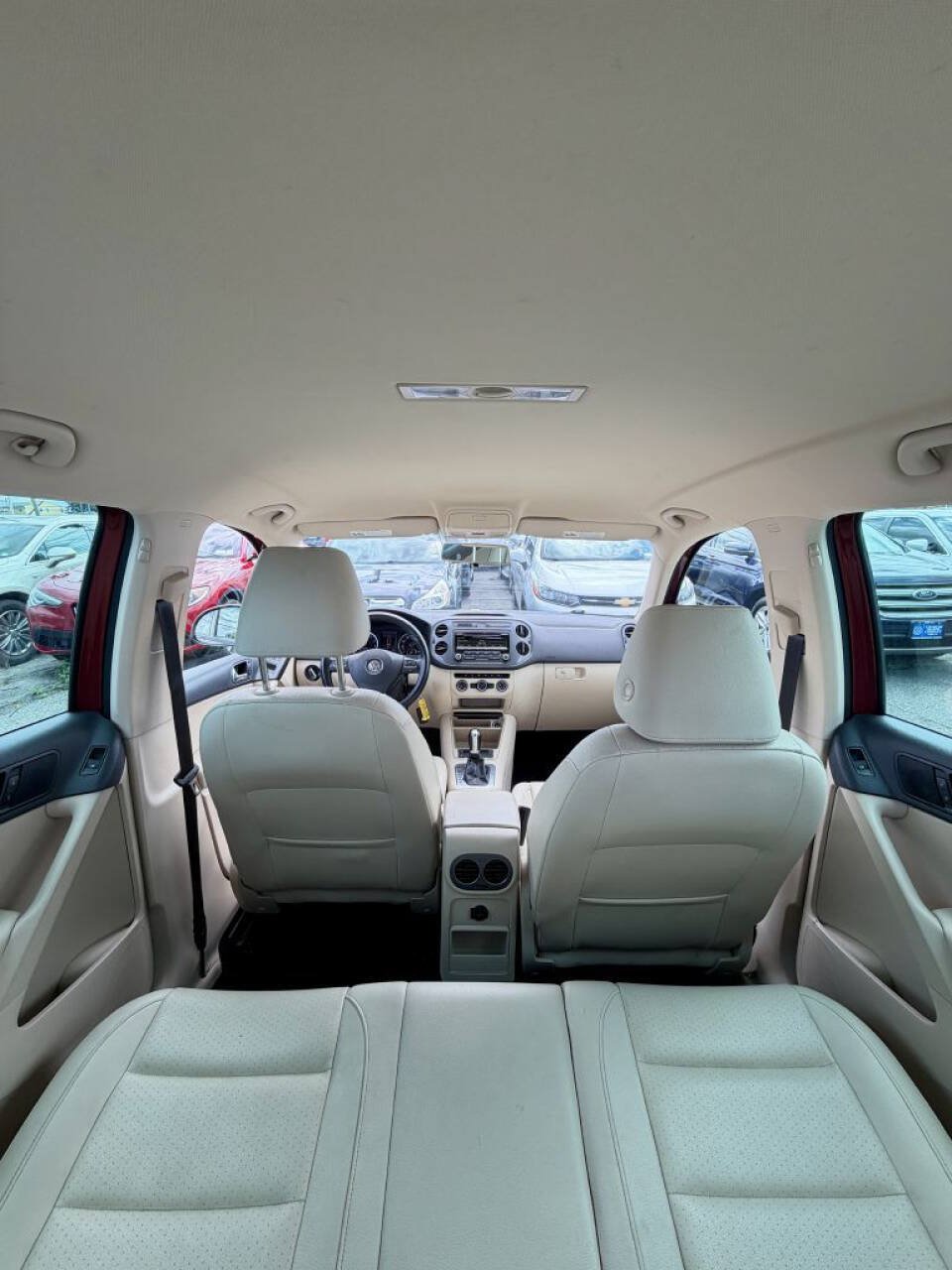 Used 2014 Volkswagen Tiguan SE AWD/4WD image 17