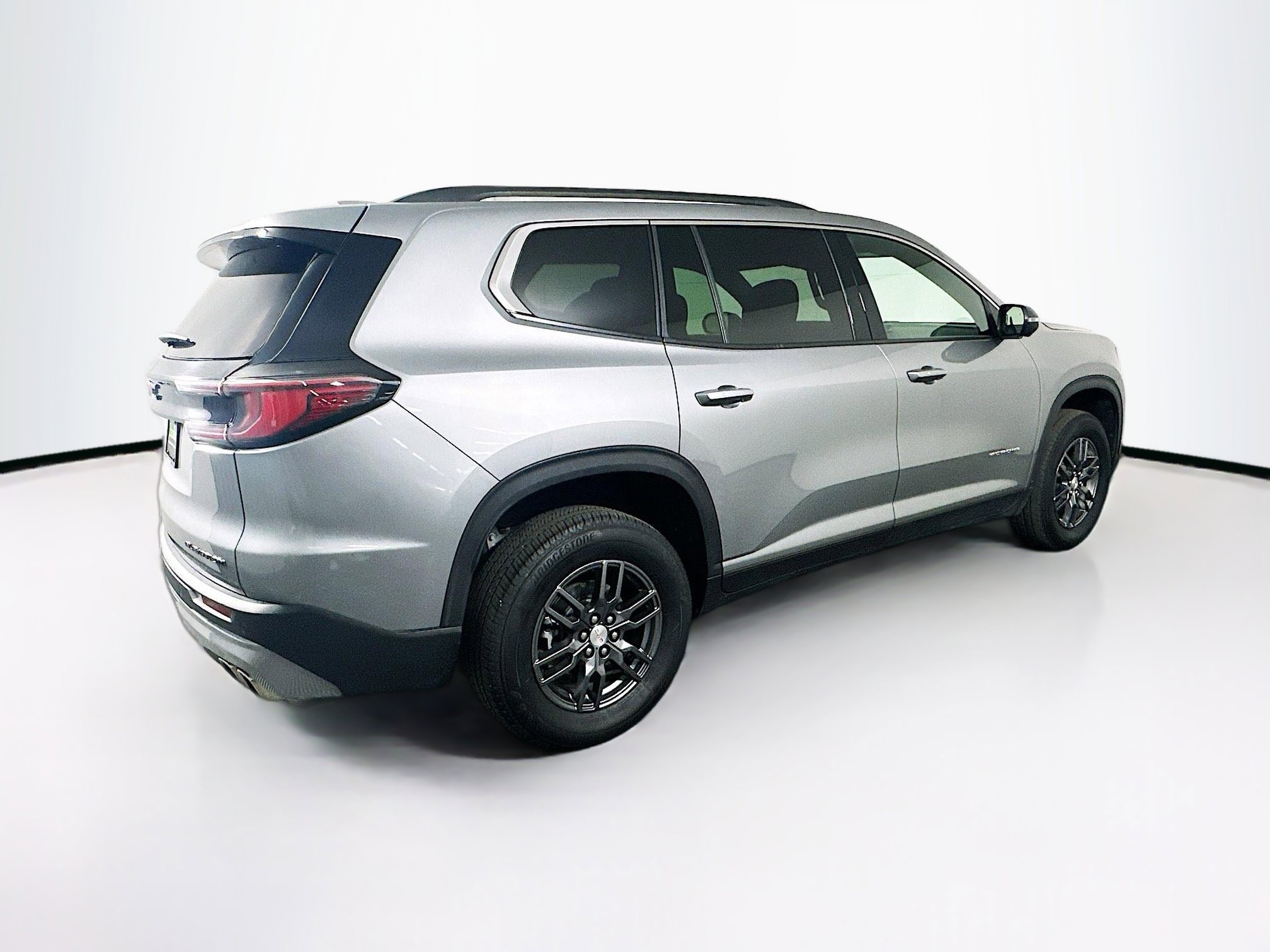 Used 2025 GMC Acadia Elevation image 9