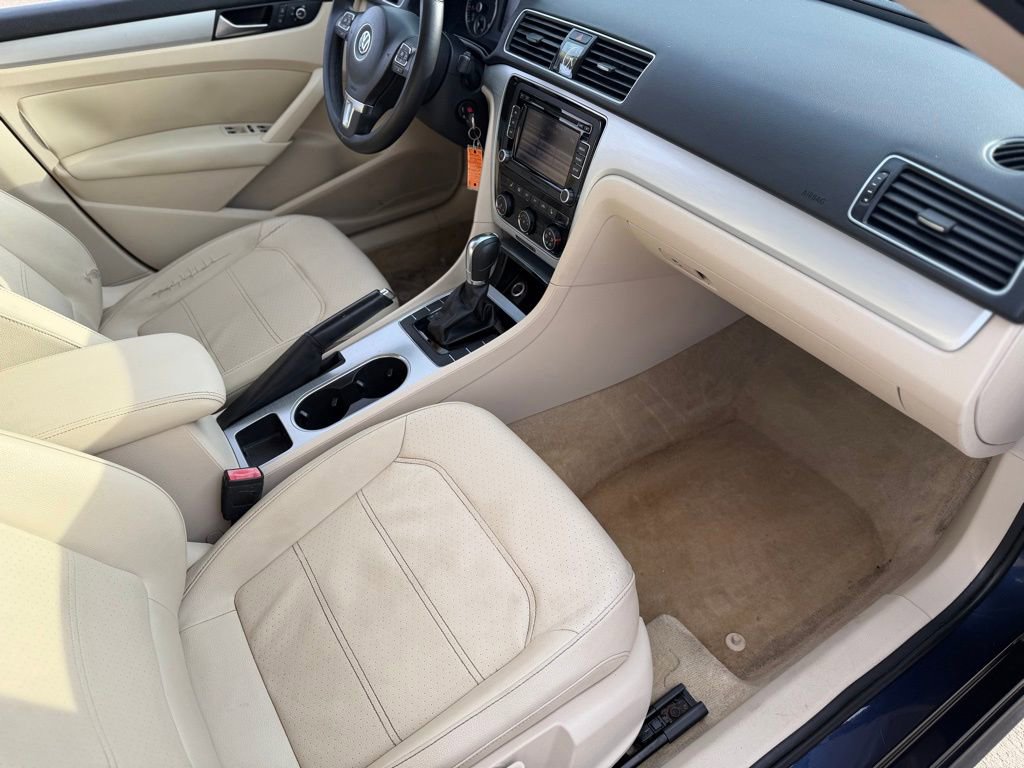 Used 2013 Volkswagen Passat 2.5 SE image 14