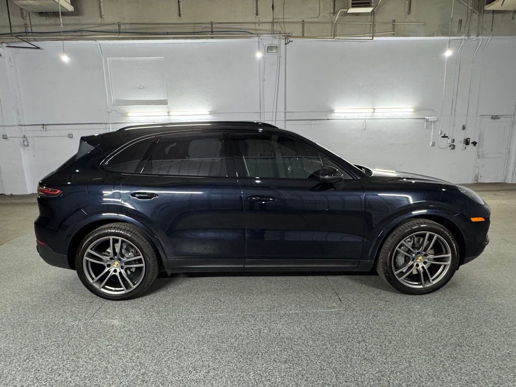 Used 2022 Porsche Cayenne S AWD/4WD image 10