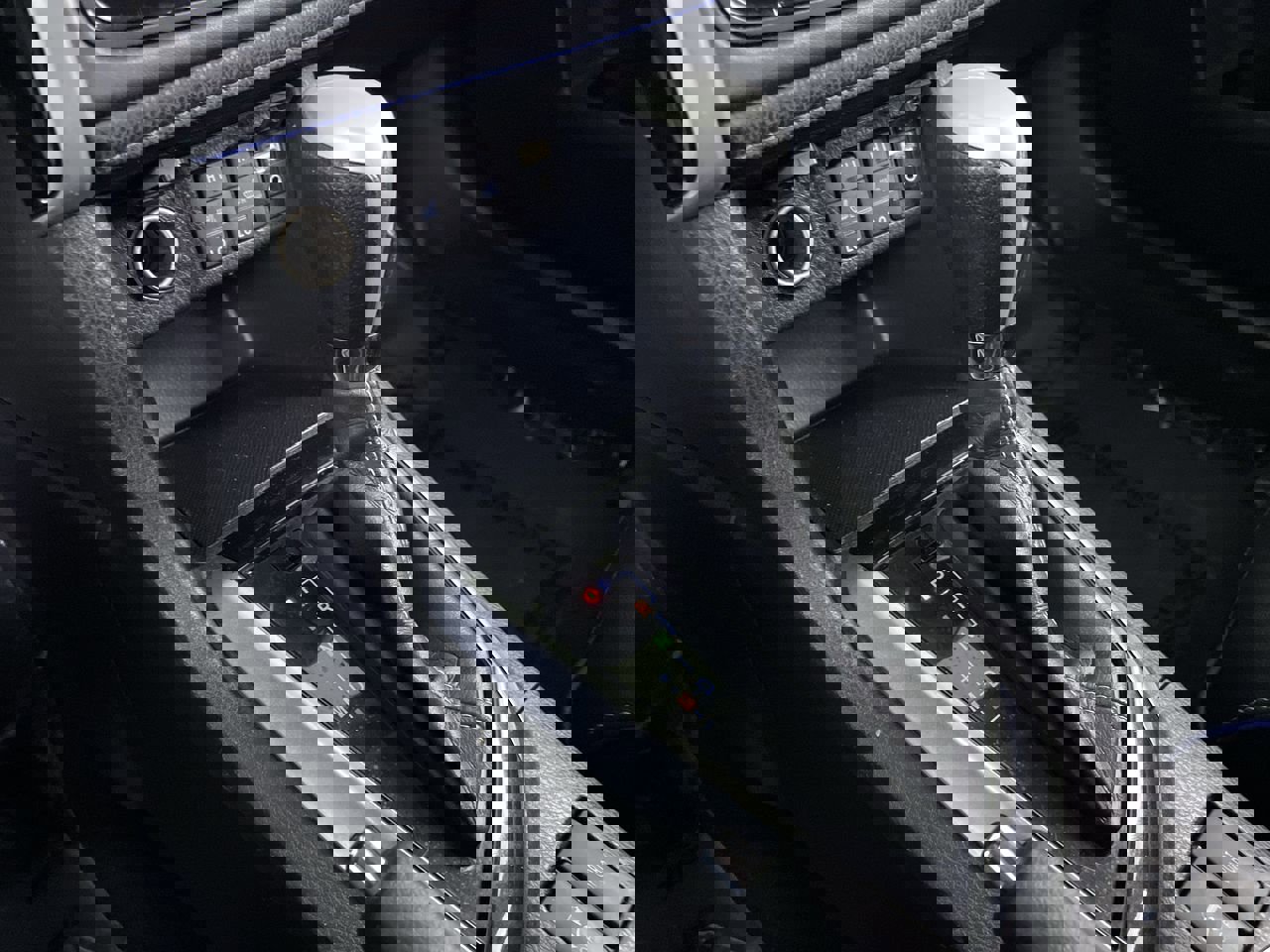 Used 2017 Toyota Corolla XSE image 18