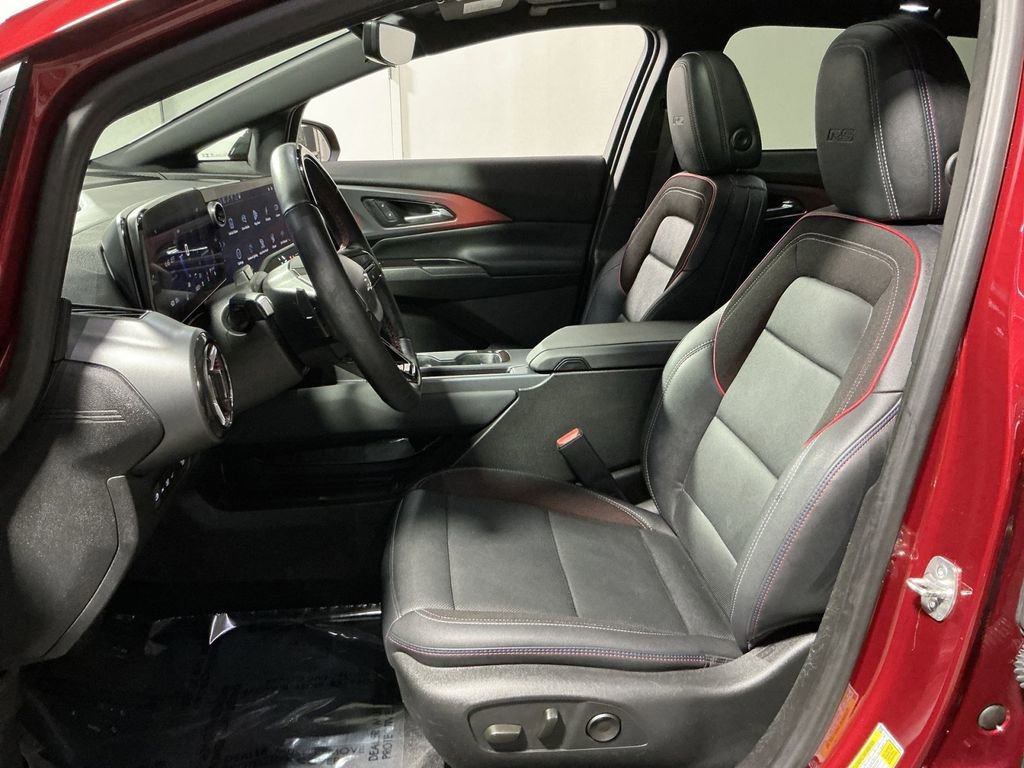 Used 2025 Chevrolet Equinox EV RS w/ Active Safety Package 3 image 21