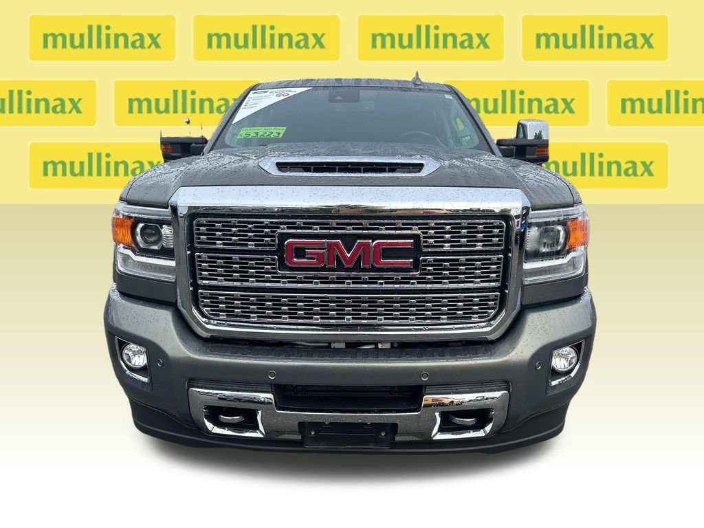 Used 2018 GMC Sierra 2500 Denali w/ Duramax Plus Package AWD/4WD image 16