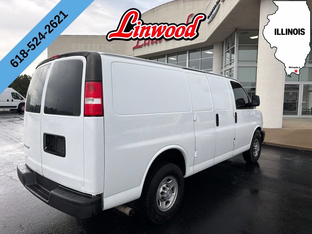 Used 2020 Chevrolet Express 2500 w/ Driver Convenience Package RWD image 5