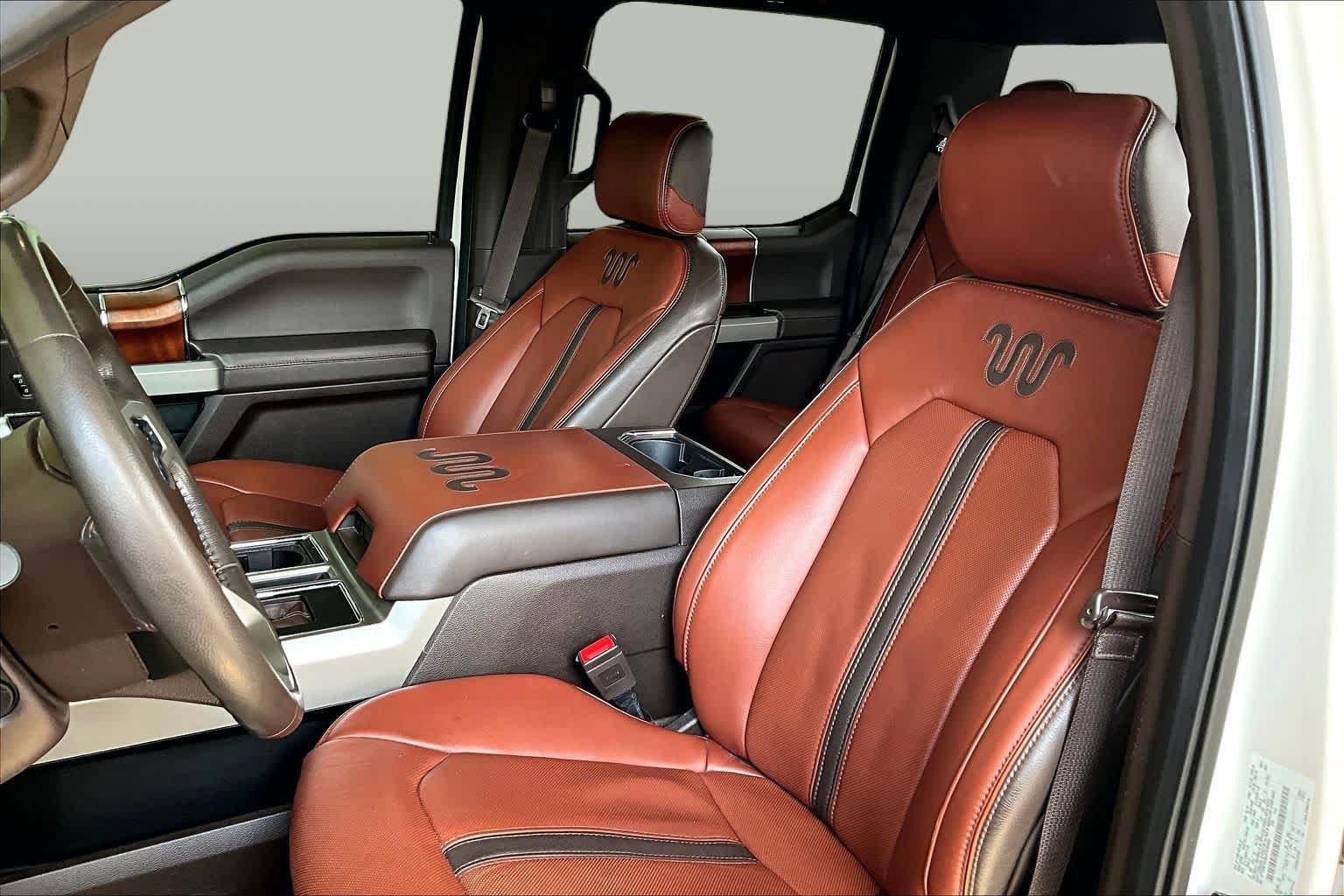 Used 2018 Ford F150 King Ranch w/ Equipment Group 601A Luxury AWD/4WD image 8