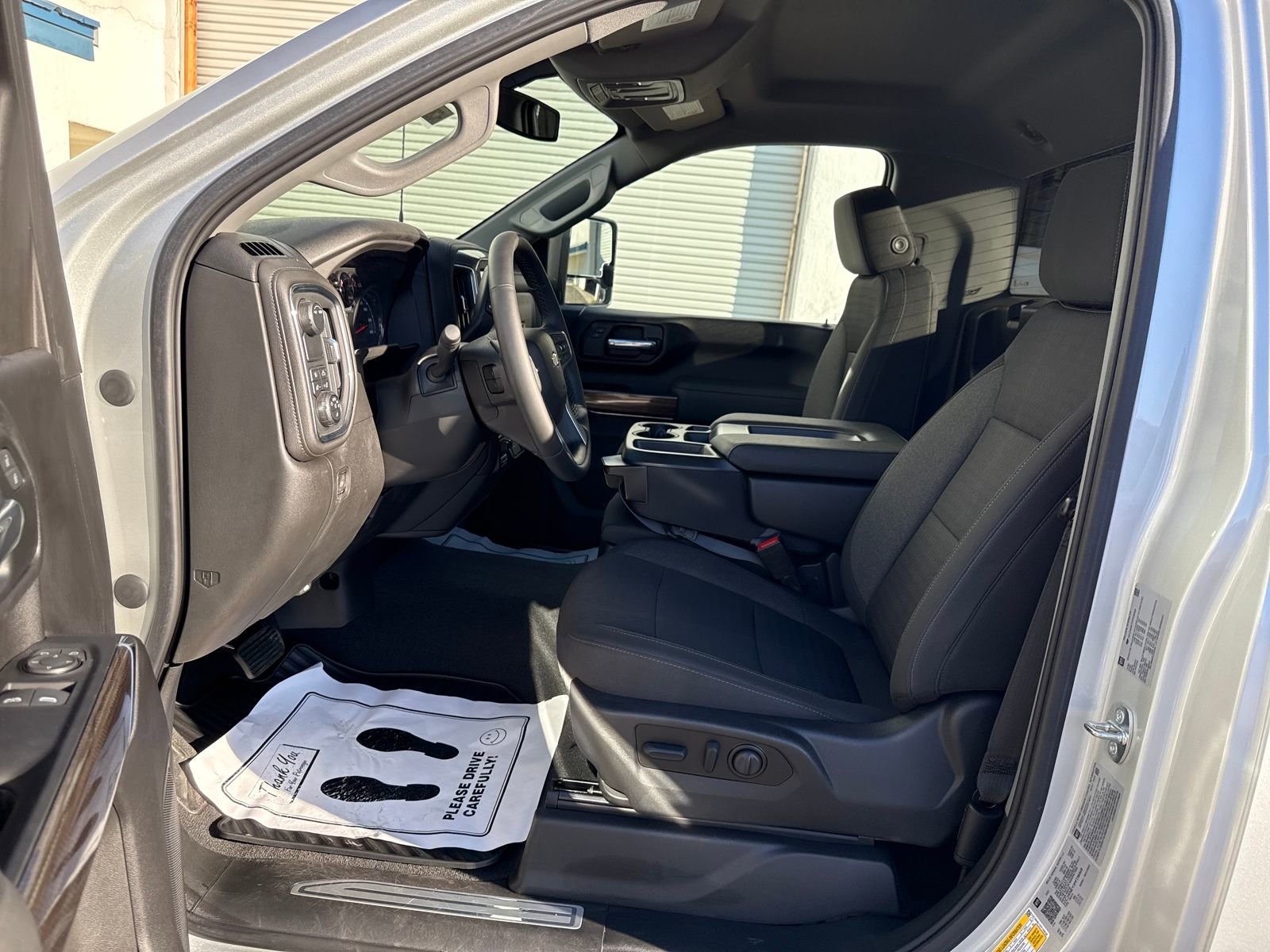 Used 2023 Chevrolet Silverado 2500 LT w/ Convenience Package image 9