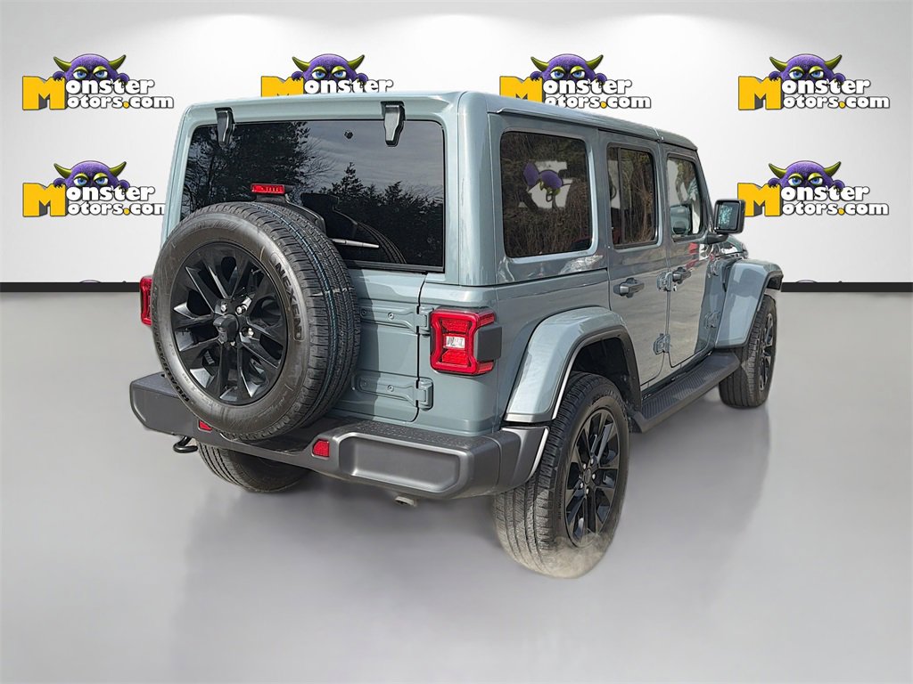 Used 2025 Jeep Wrangler Unlimited Sahara image 5