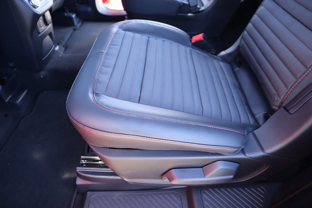 New 2026 Ford Explorer ST-Line w/ ST-Line Street Pack image 14