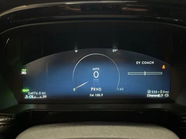 Used 2023 Lincoln Corsair Grand Touring image 17